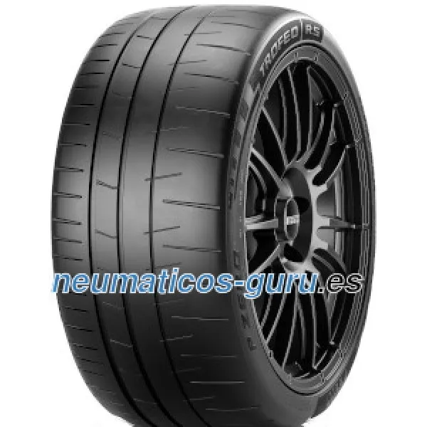 P Zero Trofeo R 235/40 R18