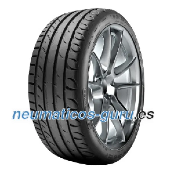 Ultra High Performance 225/45 R19
